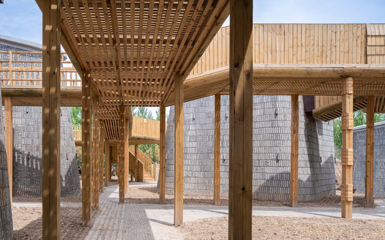 Grotto Retreat Xiyaotou / A( )VOID - Interior Photography, Beam, Brick