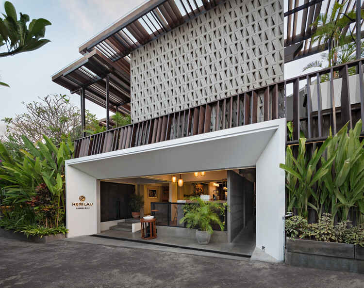 Kemilau Hotel  / PSA Studio - Exterior Photography, Windows, Facade