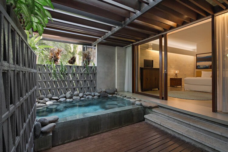 Kemilau Hotel  / PSA Studio - Interior Photography, Bathtub, Windows, Beam