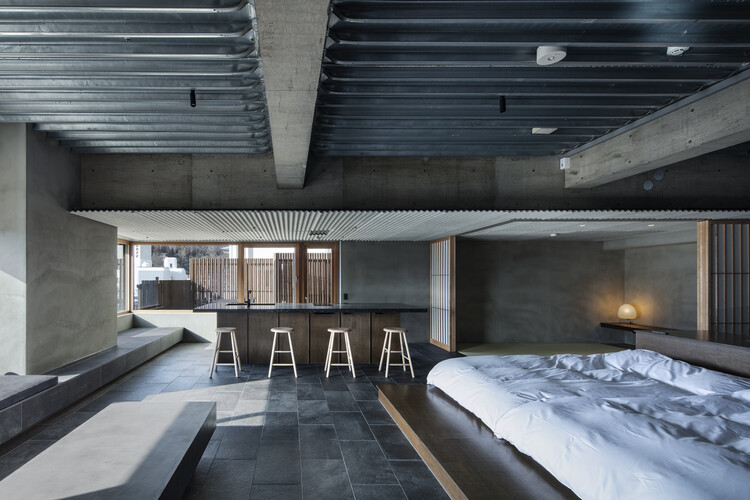 Matsumotohonbako Hotel / Suppose Design Office - Interior Photography, Bed