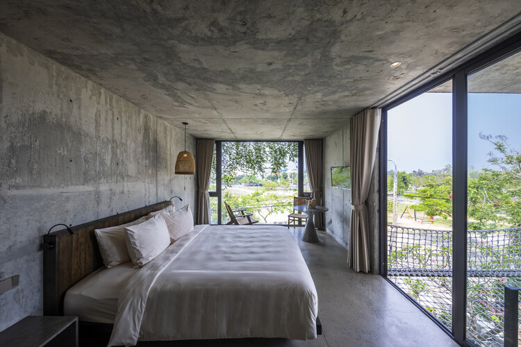 Thalia Boutique Hotel / Ho Khue Architects - Interior Photography, Bedroom, Wood, Bed